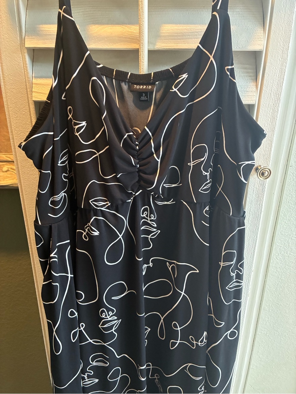 torrid Black Maxi Dress with White Abstract Line Faces - Picture 6 of 11